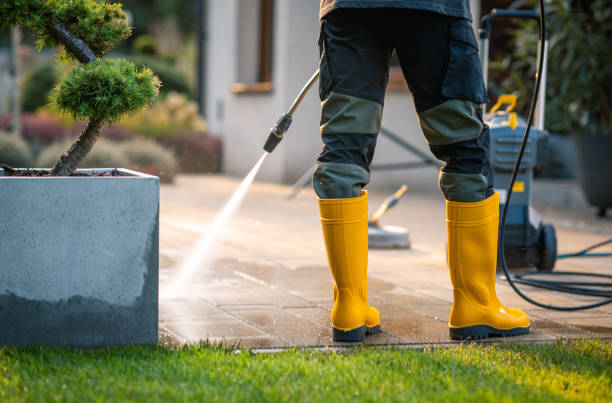 Best Garage Pressure Washing  in North Lakeport, CA